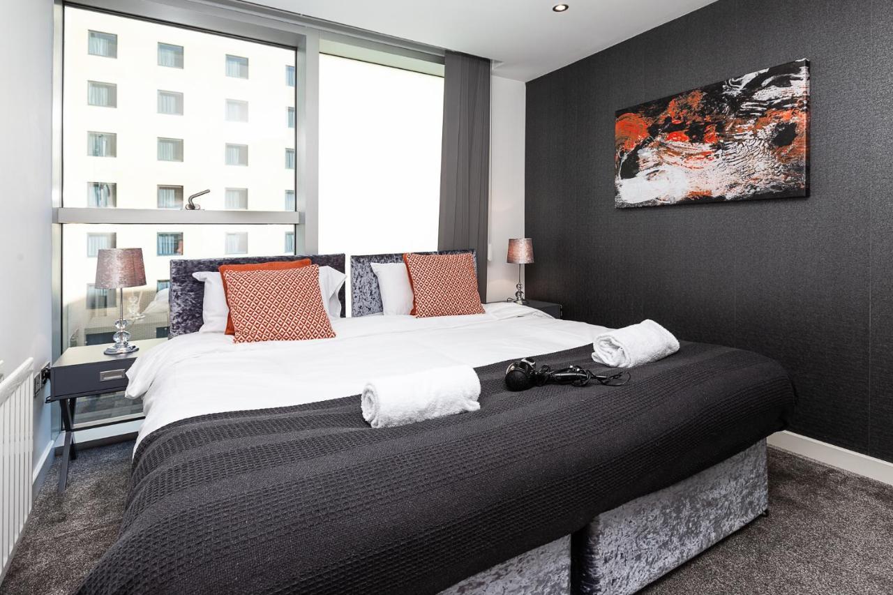 2 Bedroom 2 Bathroom Apartment In Central Milton Keynes With Free Parking And Smart Tv - Contractors, Relocation, Business Travellers Екстериор снимка