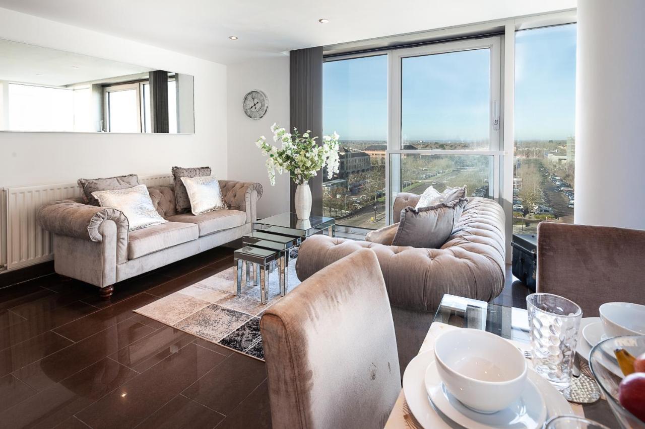 2 Bedroom 2 Bathroom Apartment In Central Milton Keynes With Free Parking And Smart Tv - Contractors, Relocation, Business Travellers Екстериор снимка