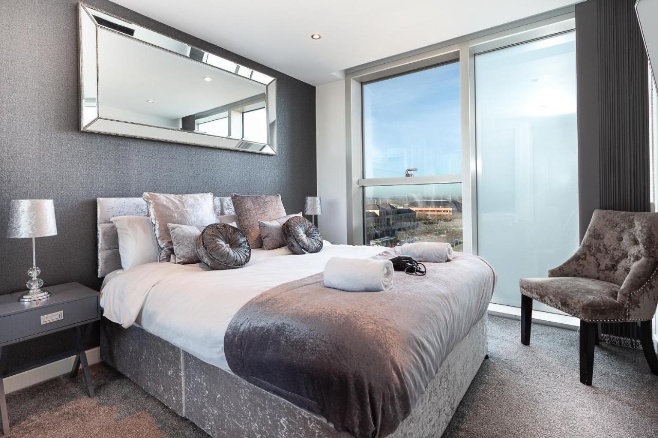2 Bedroom 2 Bathroom Apartment In Central Milton Keynes With Free Parking And Smart Tv - Contractors, Relocation, Business Travellers Екстериор снимка